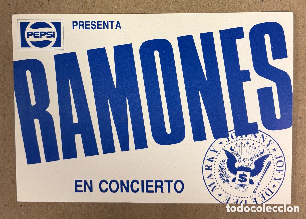 Photos de Chanteurs et Chanteuses: RAMONES. POSTAL PROMOCIONAL SIN CIRCULAR GIRA ESPA&Ntilde;A DE 1990.