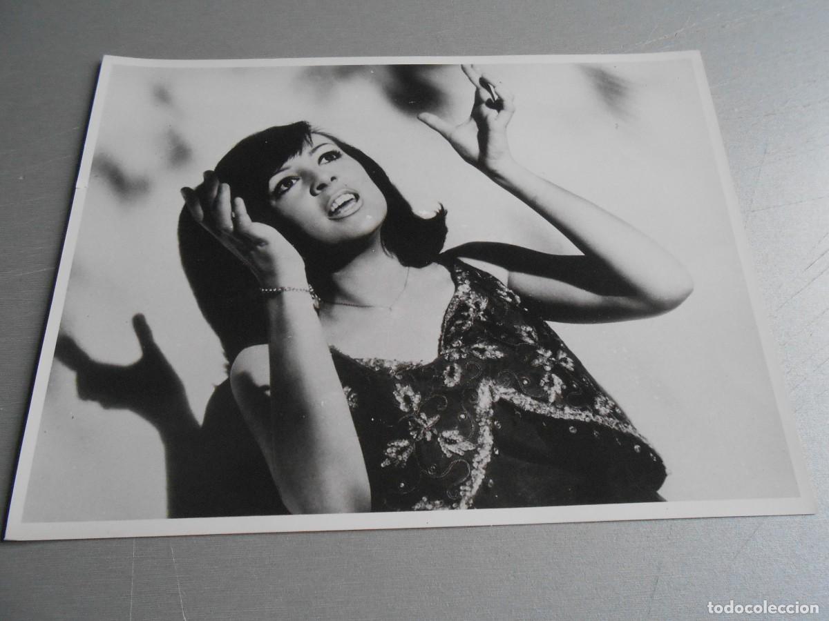Fotos de Cantores: FOTO de - SAMANTHA JONES -, de 24 x 18 cms.