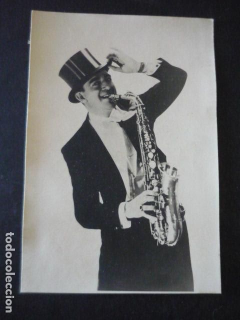 Fotos de Cantantes: JOSE DE LEON SAXOFONISTA ARTISTA CIRCO ANTIGUA FOTOGRAFIA 11,5 X 16,5 CM