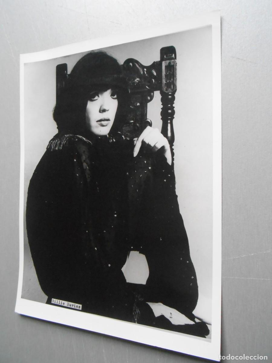 Fotos de Cantantes: FOTO de - BILLIE DAVIS - de 18 x 24 cms