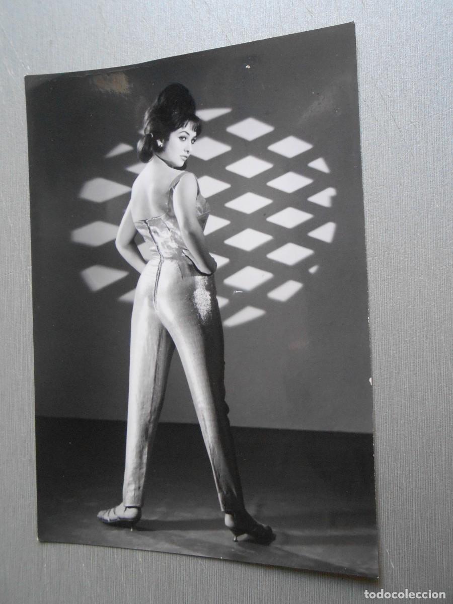 Fotos de Cantantes: FOTO de - SILVANA VELASCO - de 9 x 13 cms