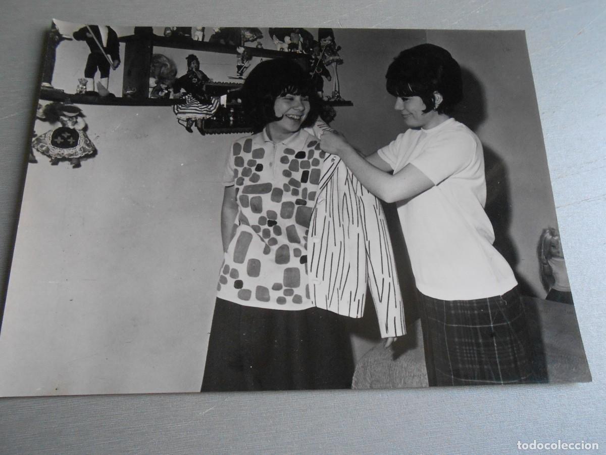 Fotos de Cantantes: FOTO de - GELU - de 18 x 13 cms
