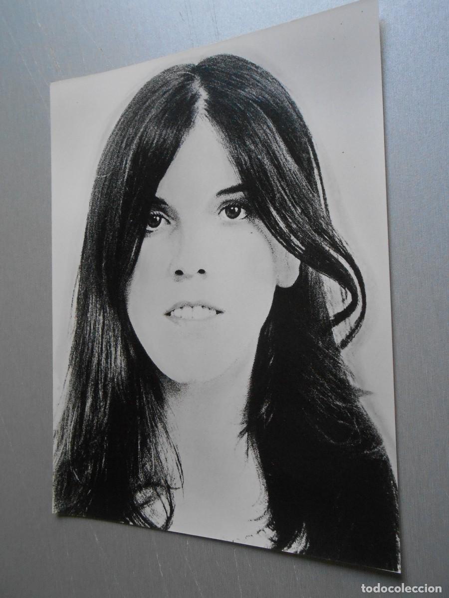 Fotos de Cantantes: FOTO de - CECILIA - de 18 x 24 cms