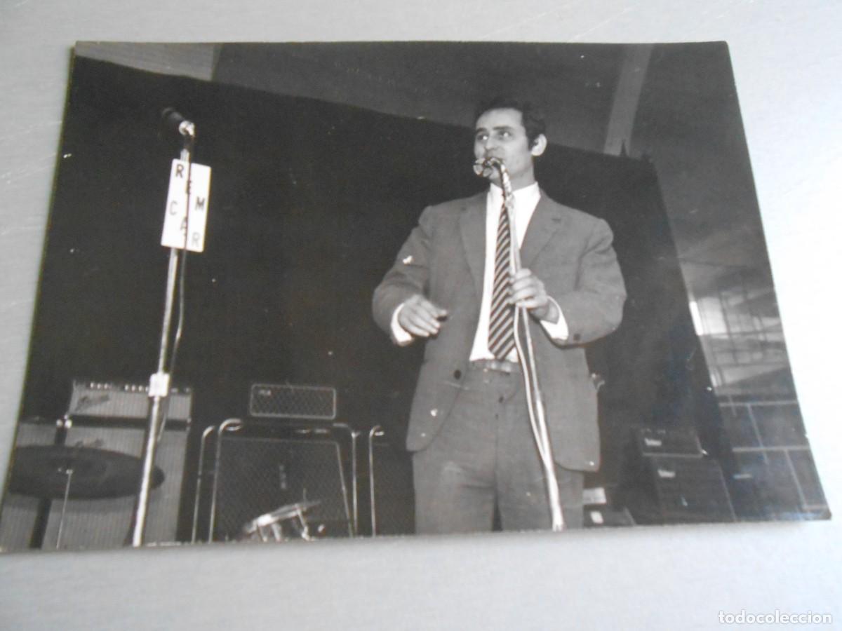 Fotos de Cantantes: FOTO de - LUIS ARRIBAS CASTRO - de 17,5 x 13 cms