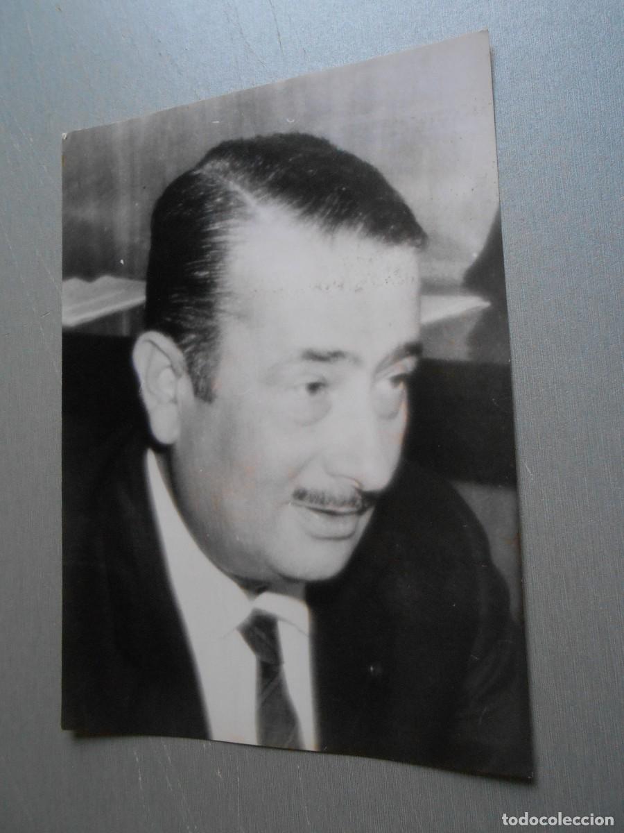 Fotos de Cantantes: FOTO de - GUILLERMO SAUTIER CASASECA (autor nacional) - de 12,5 x 17,5 cms