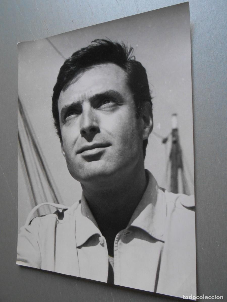 Fotos de Cantantes: FOTO de - JOSE MARTIN (T.V.E.) - de 18 x 24 cms