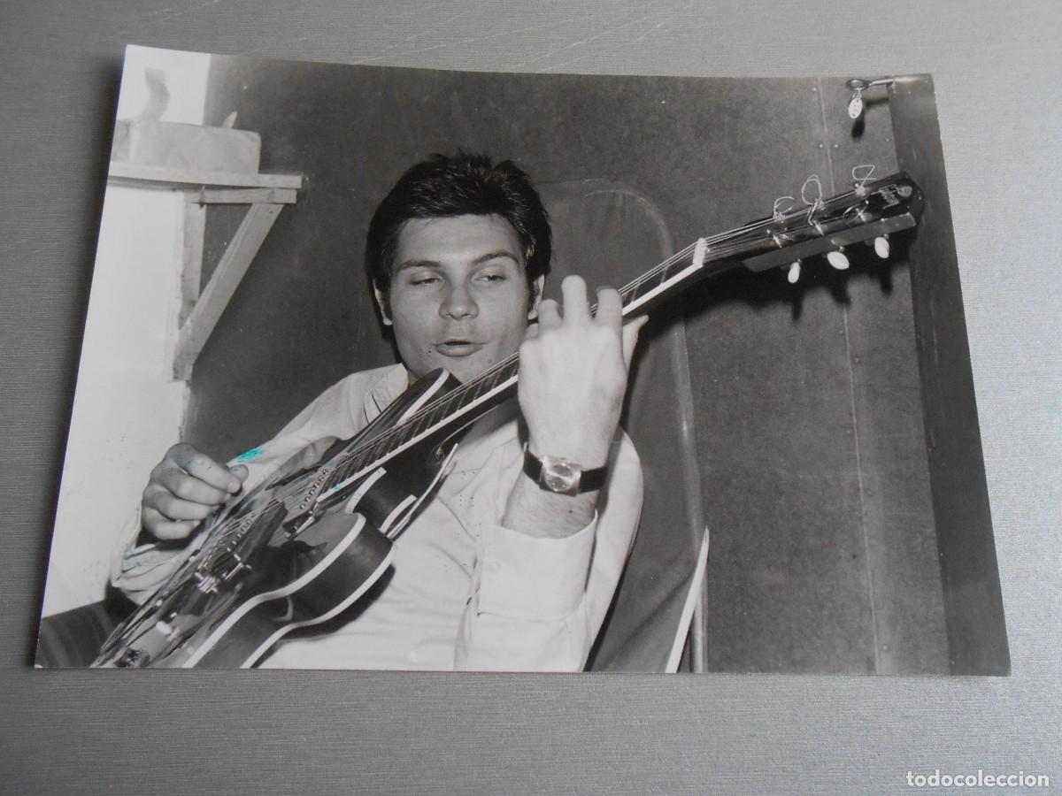 Fotos de Cantantes: FOTO de - BRUNO LOMAS - de 18 x 13 cms