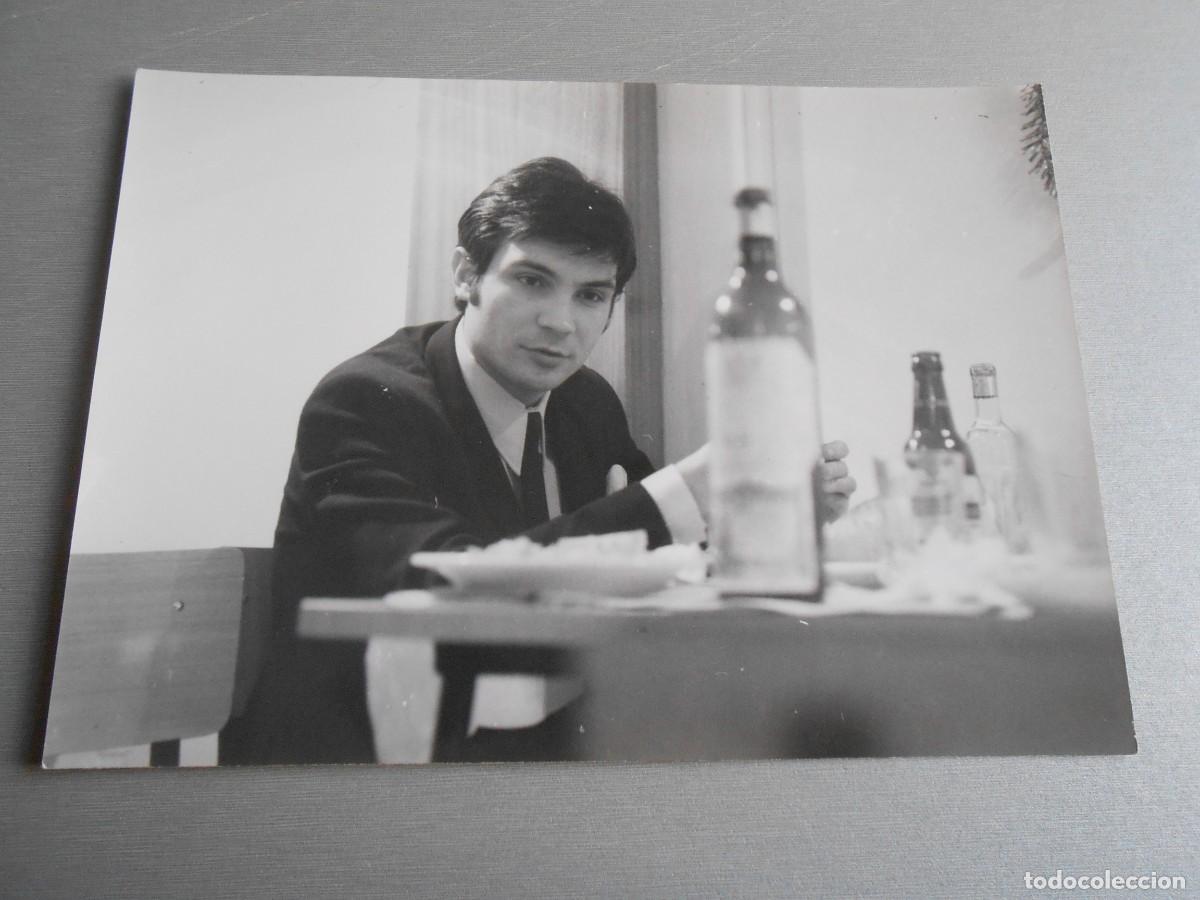 Fotos de Cantantes: FOTO de - BRUNO LOMAS - de 18 x 12,5 cms