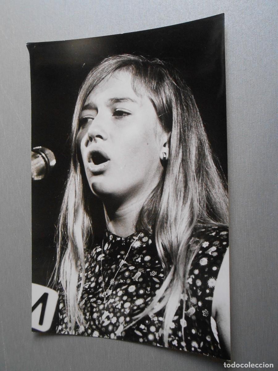 Fotos de Cantantes: FOTO de - ALICIA GRANADOS - de 12 x 18 cms