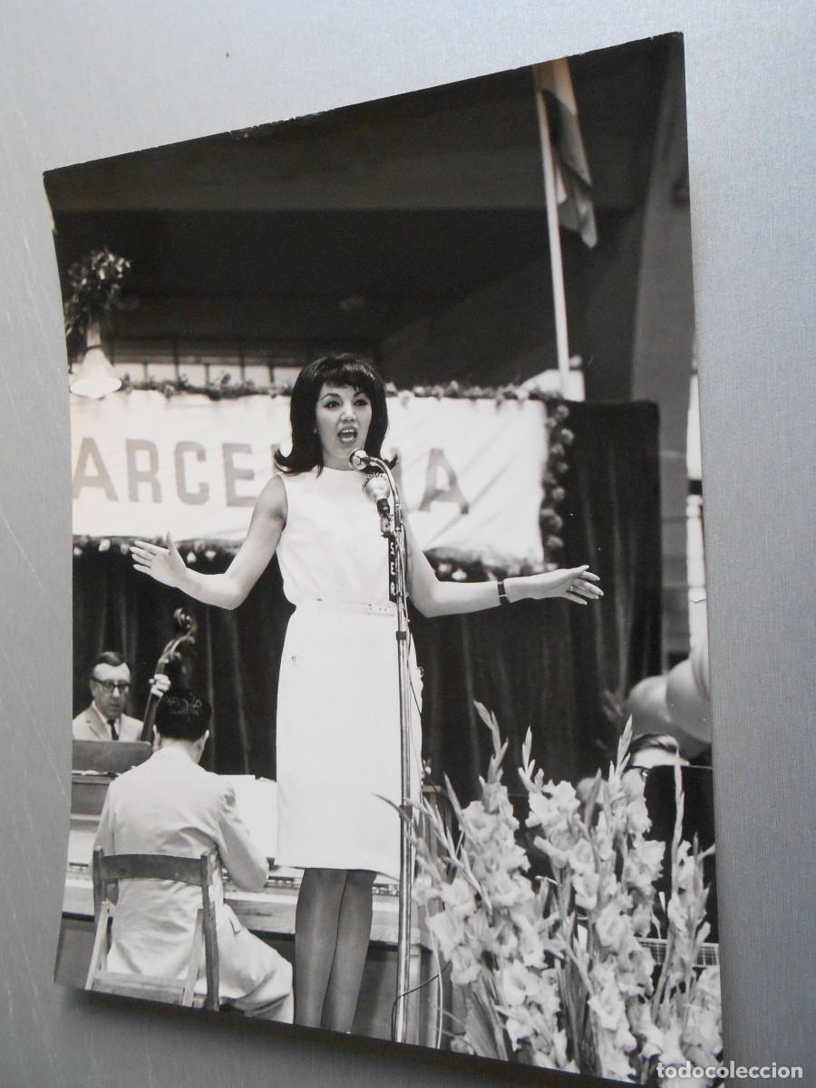 Fotos de Cantantes: FOTO de - FRANCISKA - de 18 x 24 cms