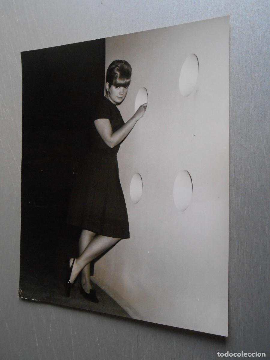 Photos of Singers: FOTO de - SALOME - de 20.5 x 25 cms