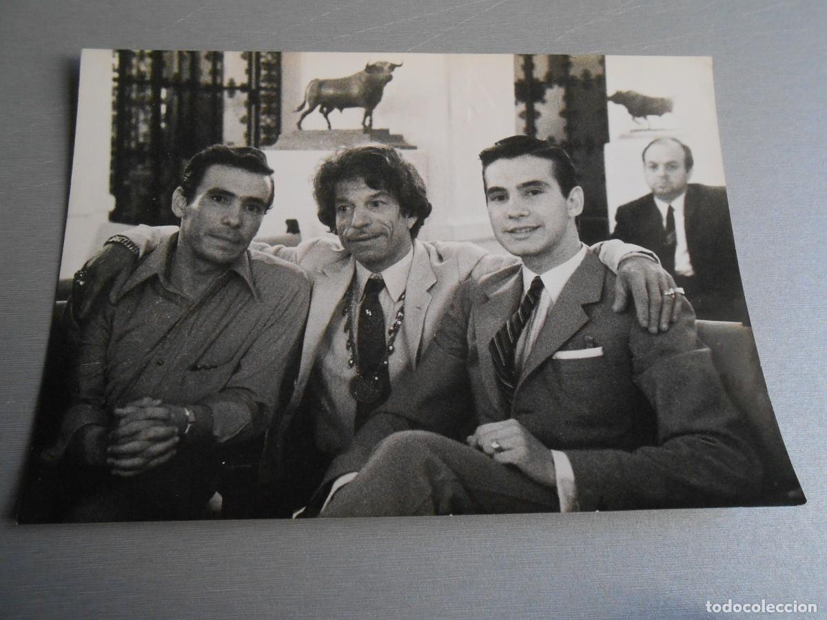 Fotos de Cantantes: FOTO de - MANITAS DE PLATA con ANGEL TERUEL y LUIS MOBHER - de 18 x 13 cms