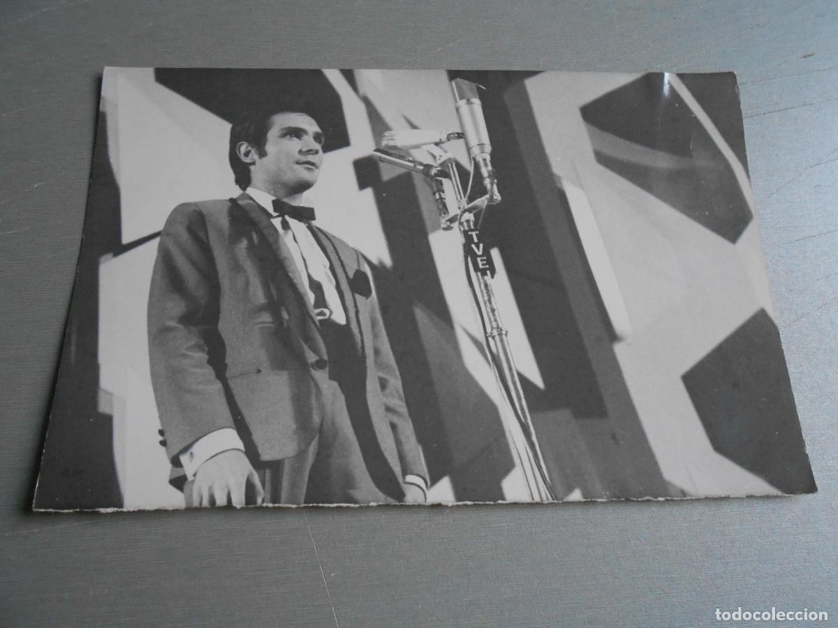 Fotos de Cantantes: FOTO de - BRUNO LOMAS - de 18 x 12 cms