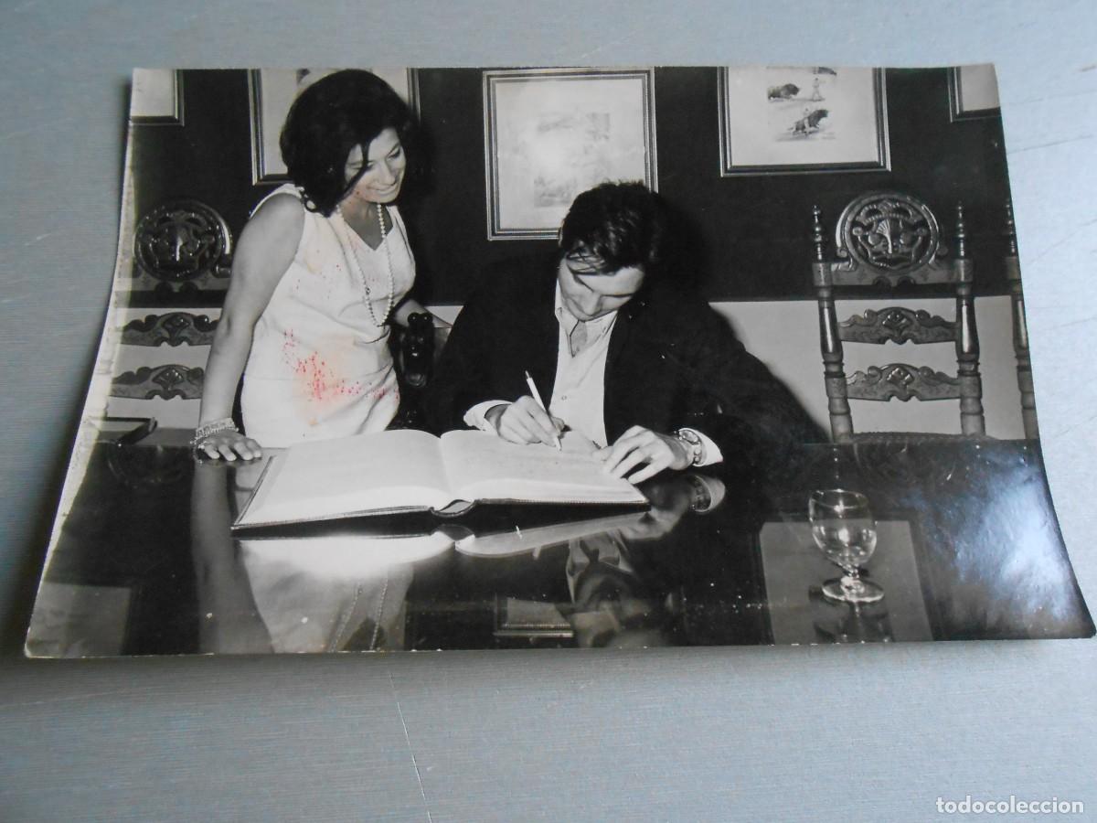 Fotos de Cantantes: FOTO de - BRUNO LOMAS - de 18 x 13 cms