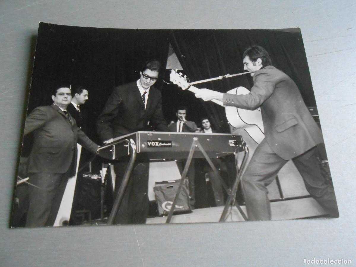 Fotos de Cantantes: FOTO de - BRUNO LOMAS - de 18 x 13 cms