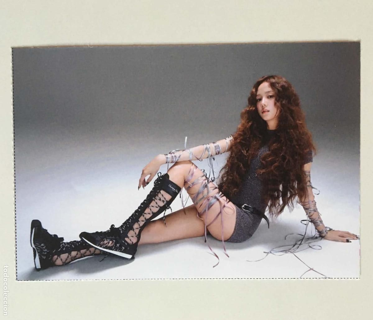 Fotos de Cantores: Jisoo Blackpink Amortage Era Postcard YouStar Magazine France 2025 Music K-Pop