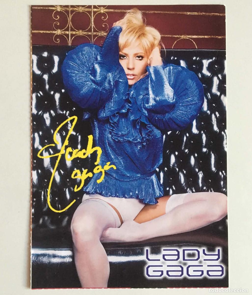 Fotos de Cantantes: Lady Gaga / Rihanna Double-Sided Autograph Card Popcorn Magazine Germany 2009 Music