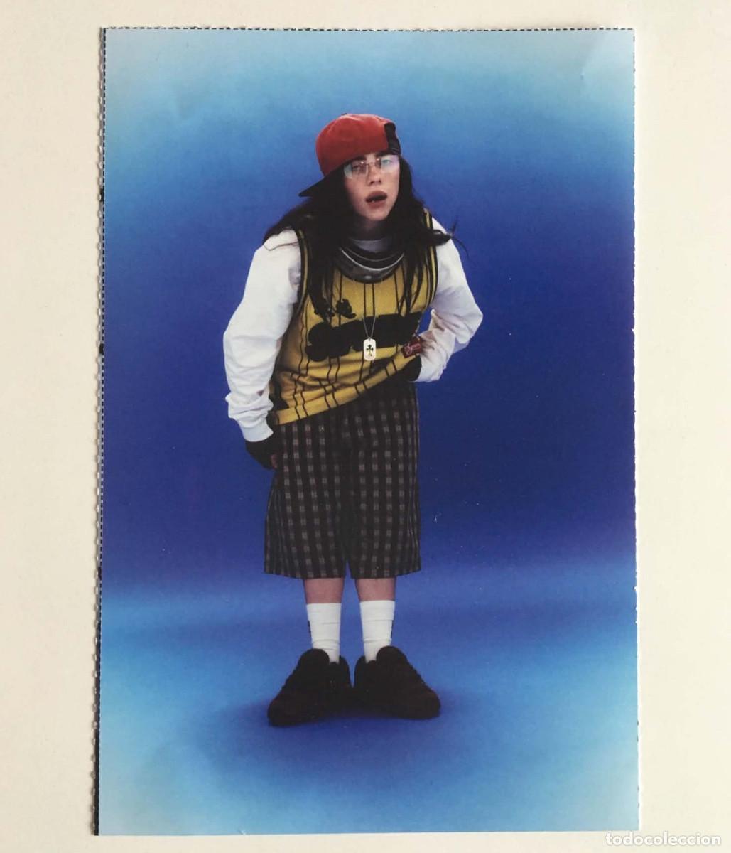 Fotos de Cantantes: Billie Eilish Alternative Grunge Style Collectible Card YouStar Magazine France 2024 Music