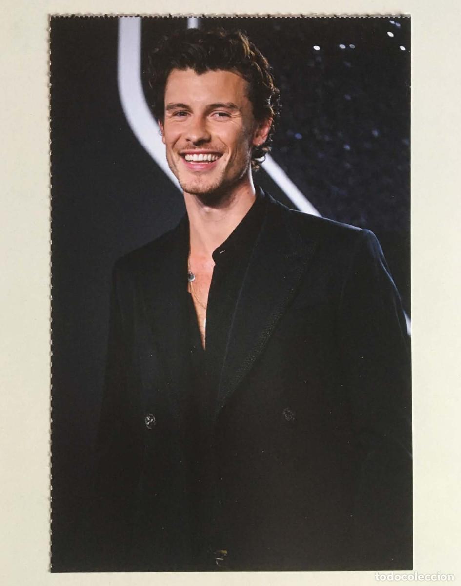 Fotos de Cantantes: Shawn Mendes MTV VMAs Collectible Card StarLight Magazine France Music
