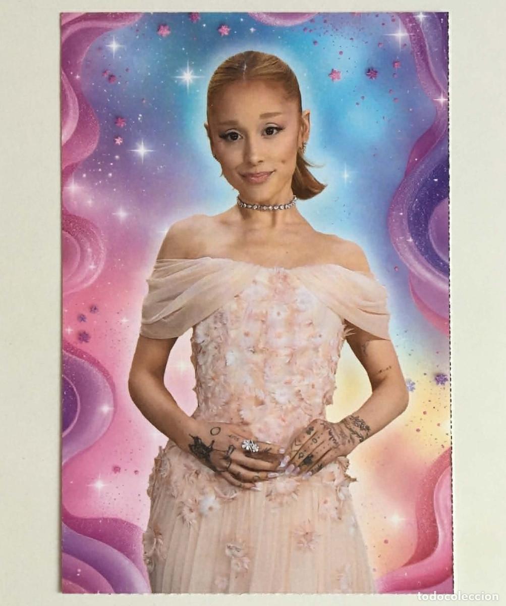 Fotos de Cantantes: Ariana Grande SAG Awards 2025 Loewe Collectible Card YouStar Magazine France Music