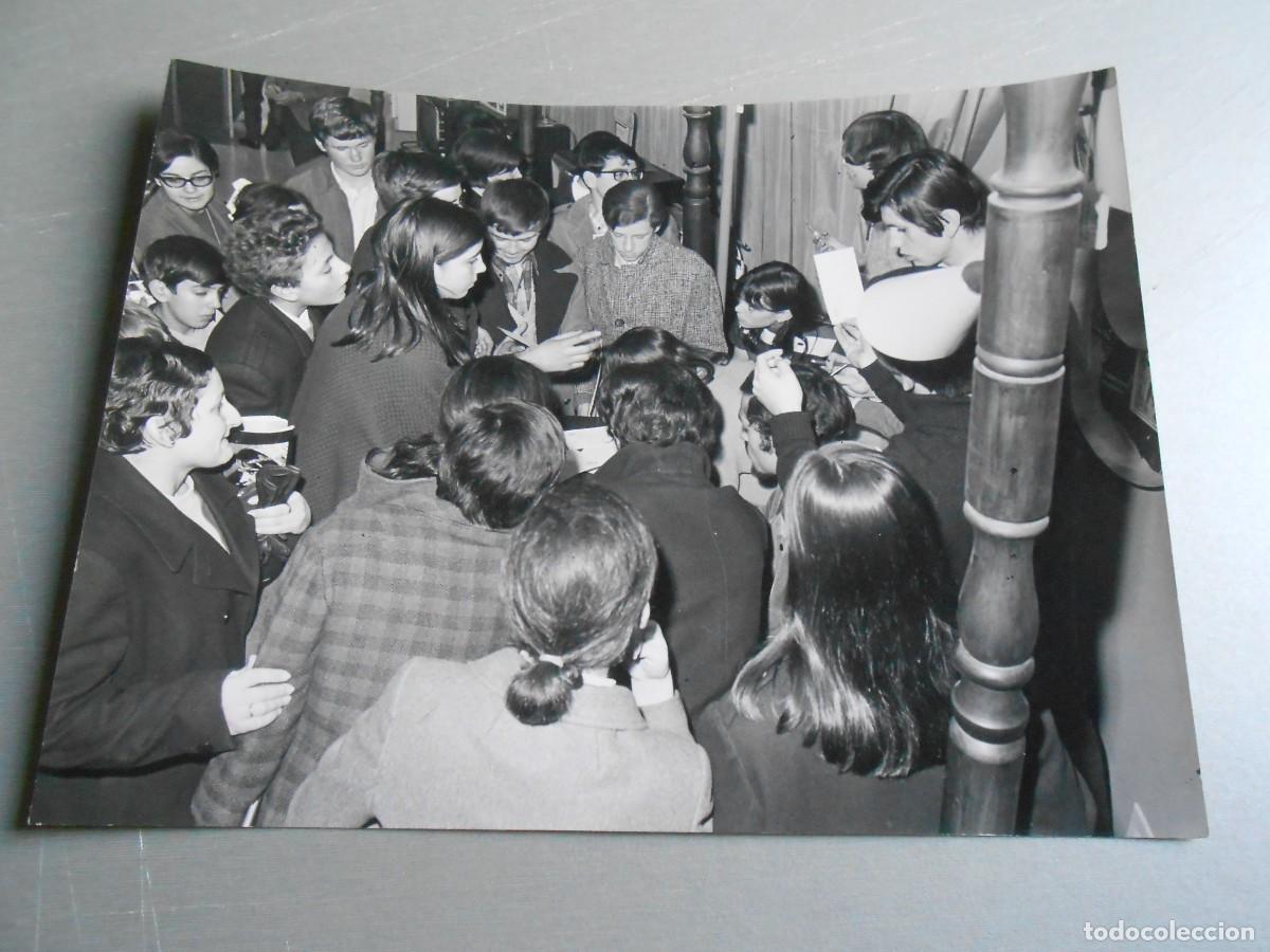 Fotos de Cantantes: FOTO de - PIC NIC - de 24 x 18 cms -