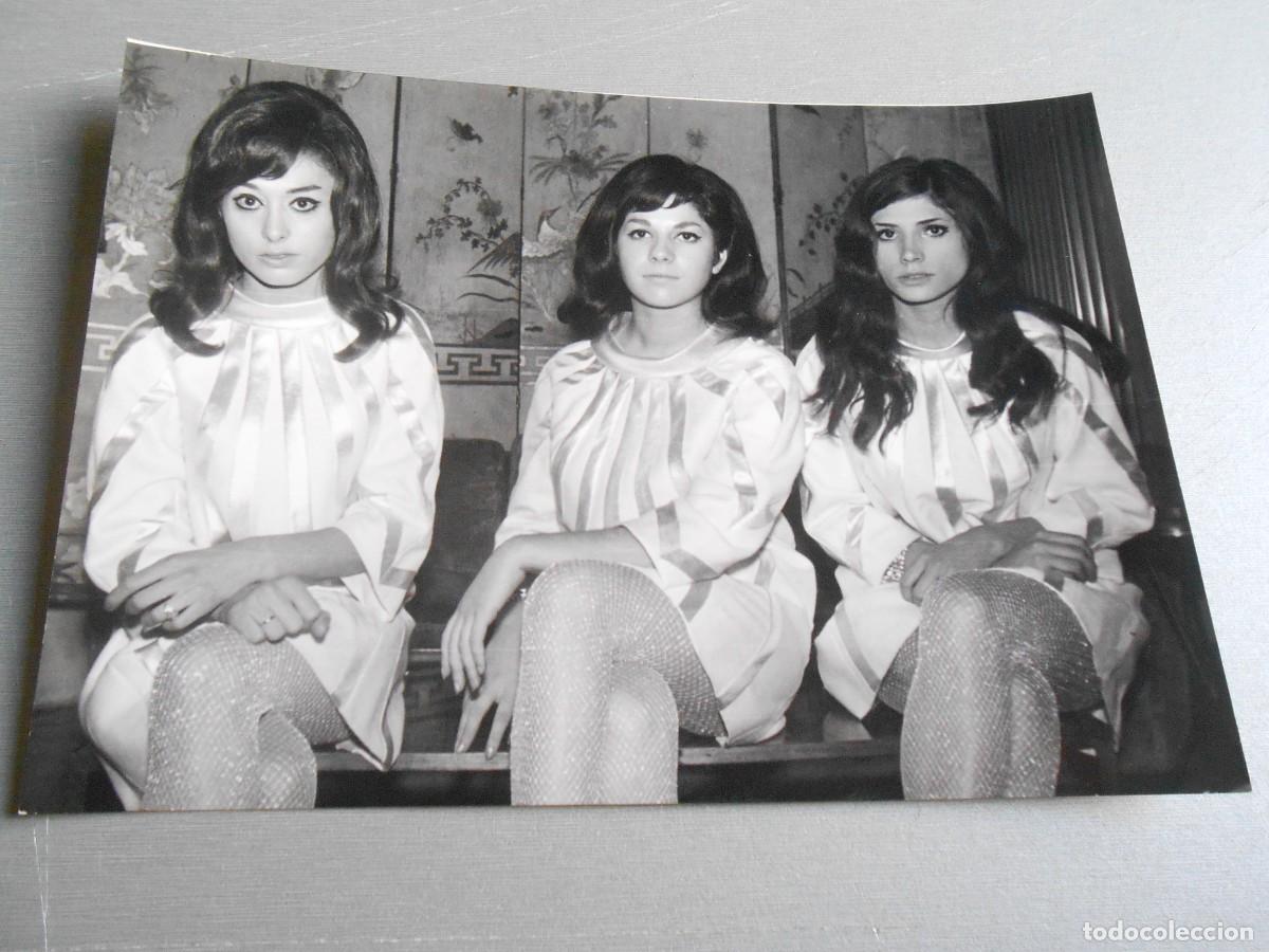 Fotos de Cantantes: FOTO de - ELLAS - de 18 x 13 cms -