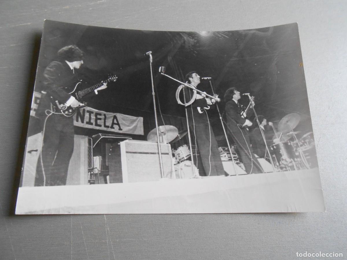 Fotos de Cantores: FOTO de - LOS CHEYENES - de 18 x 13 cms -