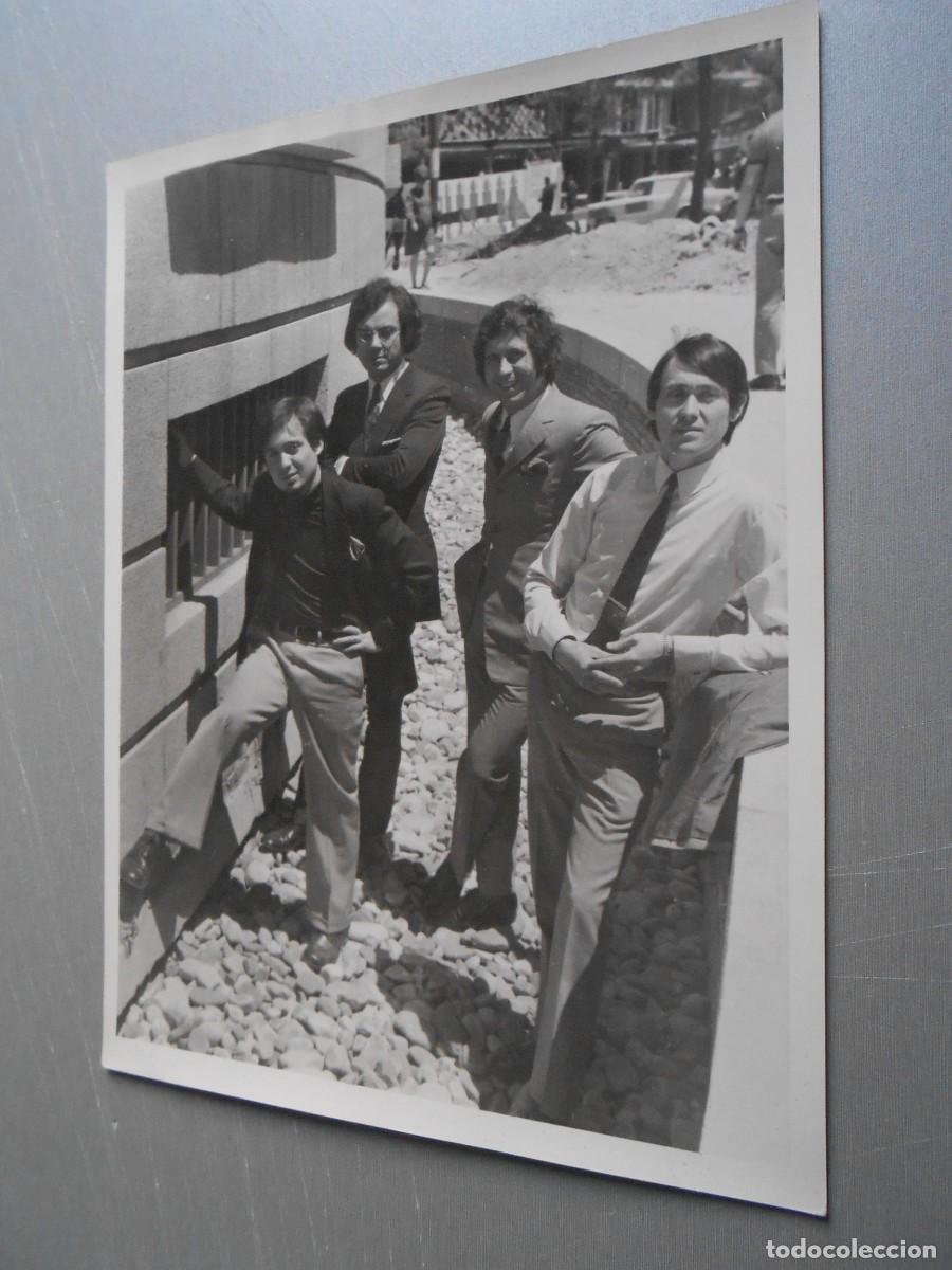 Photos de Chanteurs et Chanteuses: FOTO de - LOS ALBAS - de 18 x 24 cms -