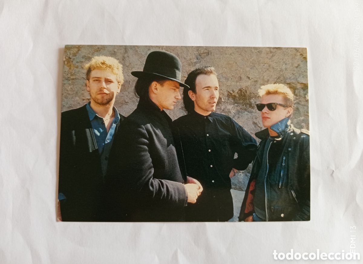 Fotos de Cantantes: U2, 1985. Printed in England