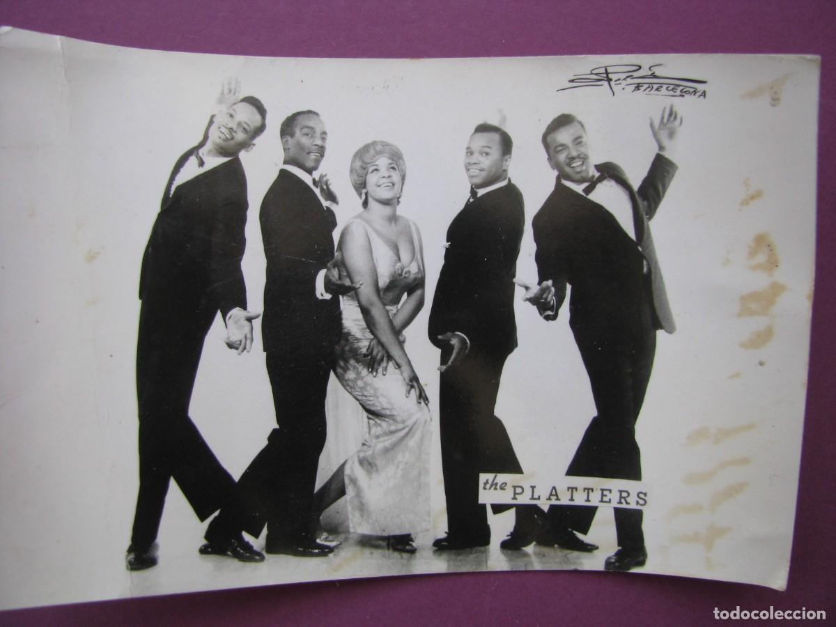 Fotos de Cantantes: FOTO DEL GRUPO MUSICAL THE PLATTERS. DETRAS ESCRITA 1962 14X9 CM