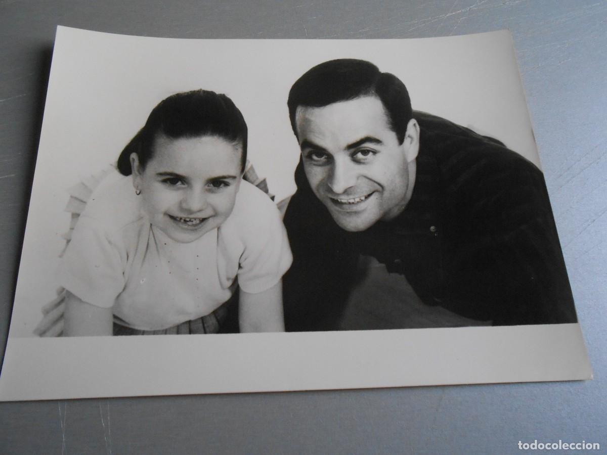 Fotos de Cantantes: FOTO de - JOSE GUARDIOLA y ANA MARIA - de 24 x 18 cms -