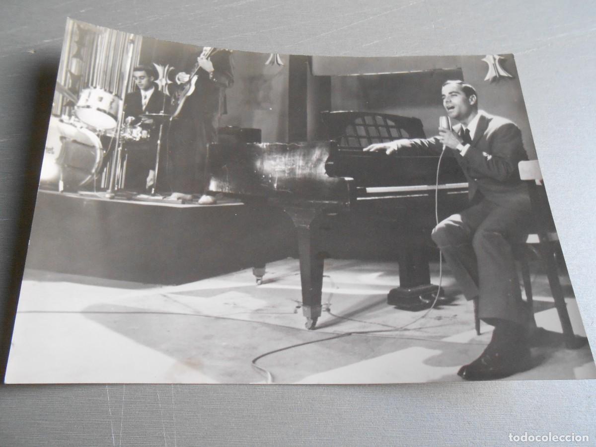 Fotos de Cantantes: FOTO de - JOSE GUARDIOLA - de 18 x 13 cms -