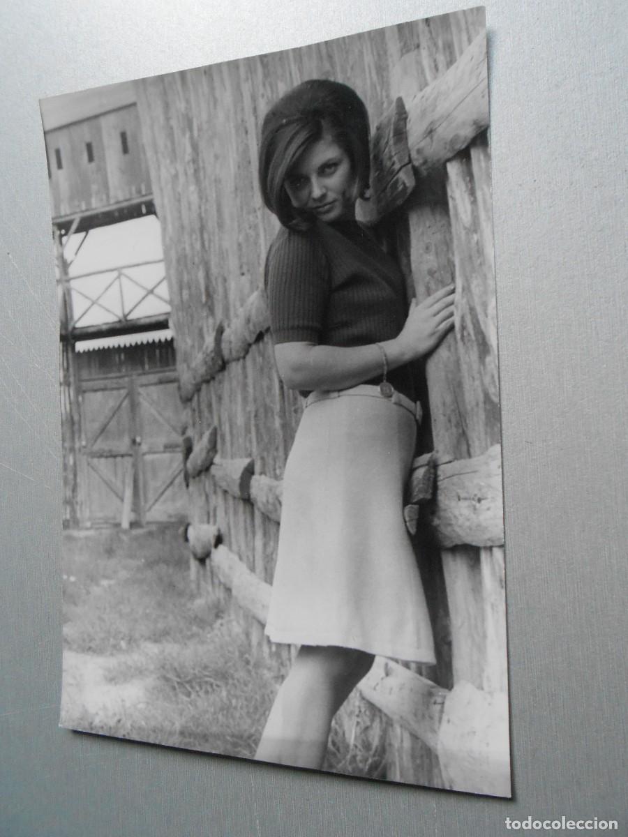 Fotos de Cantores: FOTO de - MADALENA IGLESIAS - de 12 x 18 cms -