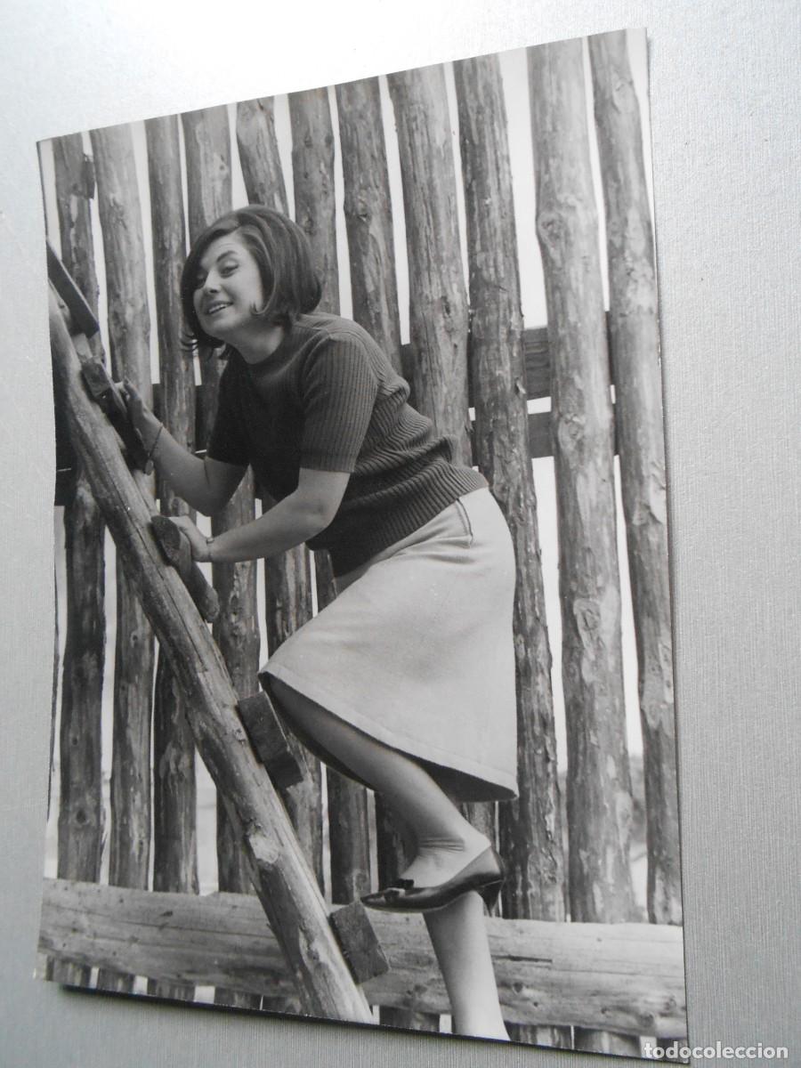 Fotos de Cantores: FOTO de - MADALENA IGLESIAS - de 13 x 18 cms -