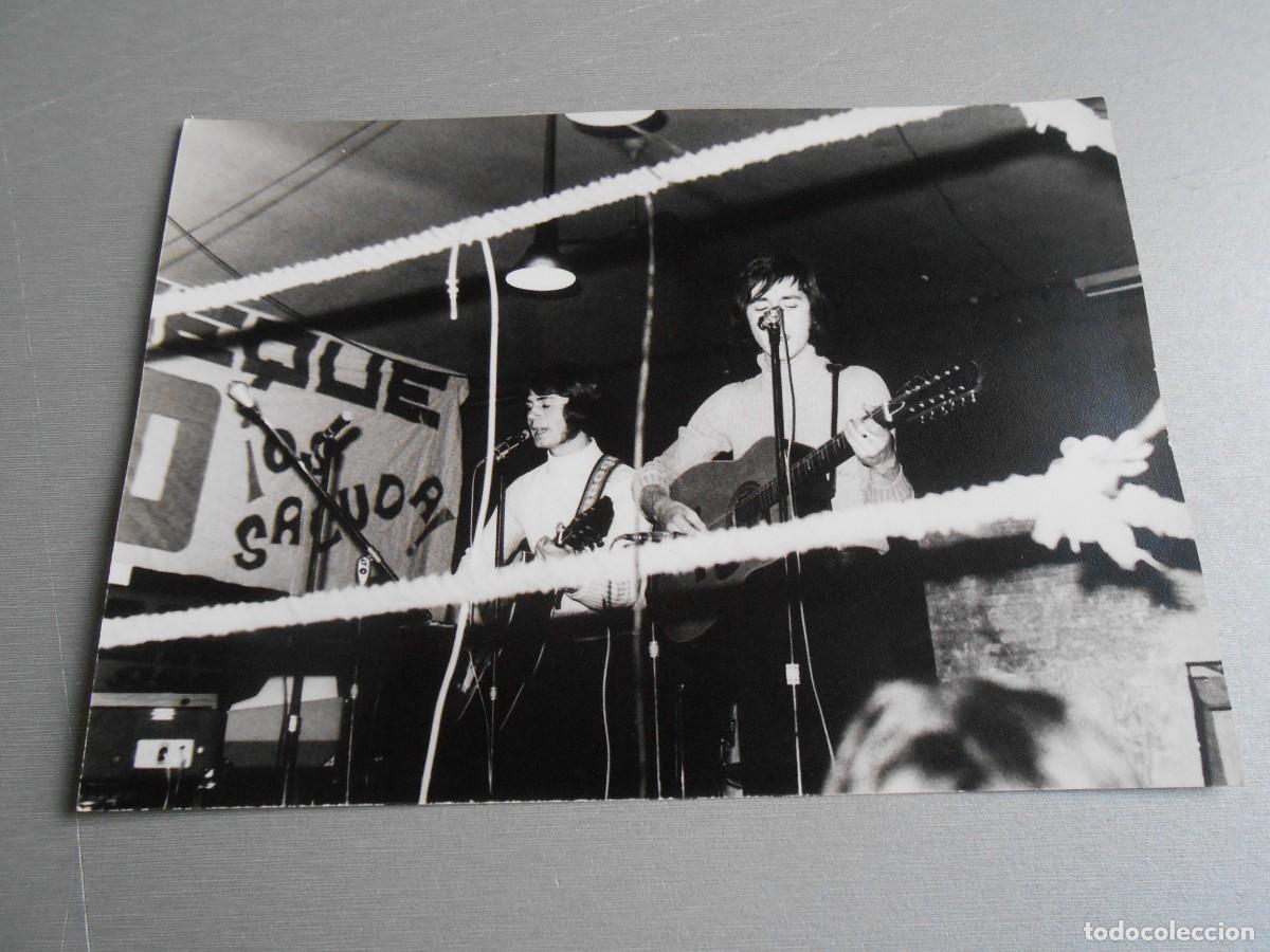 Photos of Singers: FOTO de - GENESIS - de 17,5 x 12,5 cms.