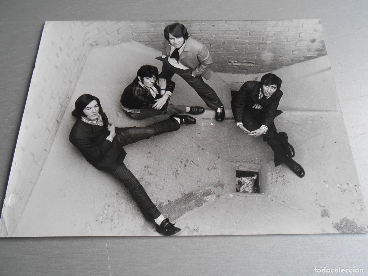 Fotos de Cantantes: FOTO de - LOS GRITOS - de 24 x 18 cms.