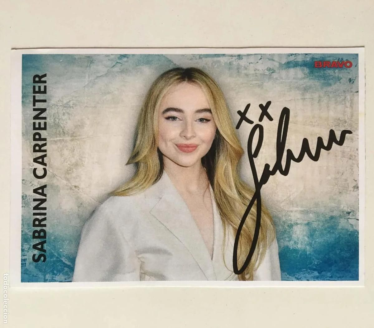Fotos de Cantantes: Sabrina Carpenter / Ava Max Double-Sided Collectible Card - Bravo Bulgaria 2021 Music