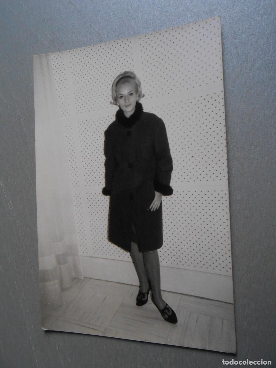 Photos of Singers: FOTO de - ANGELA - de 12 x 18 cms.