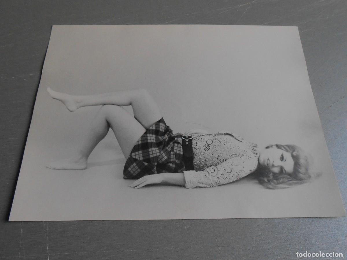 Fotos de Cantantes: FOTO de - ROSA MORENA - de 24 x 18 cms.