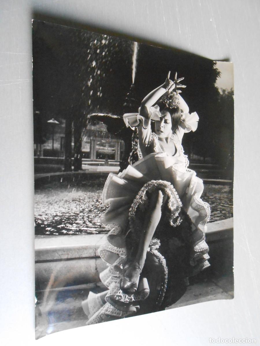 Fotos de Cantantes: FOTO de - LUCERO TENA - de 18 x 24 cms.