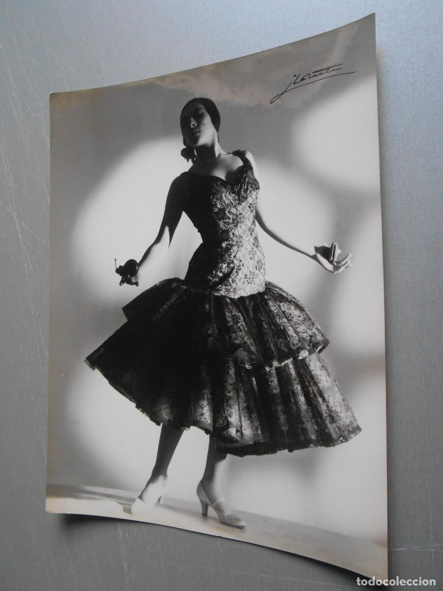 Fotos de Cantantes: FOTO de - LUCERO TENA - de 18 x 24 cms.