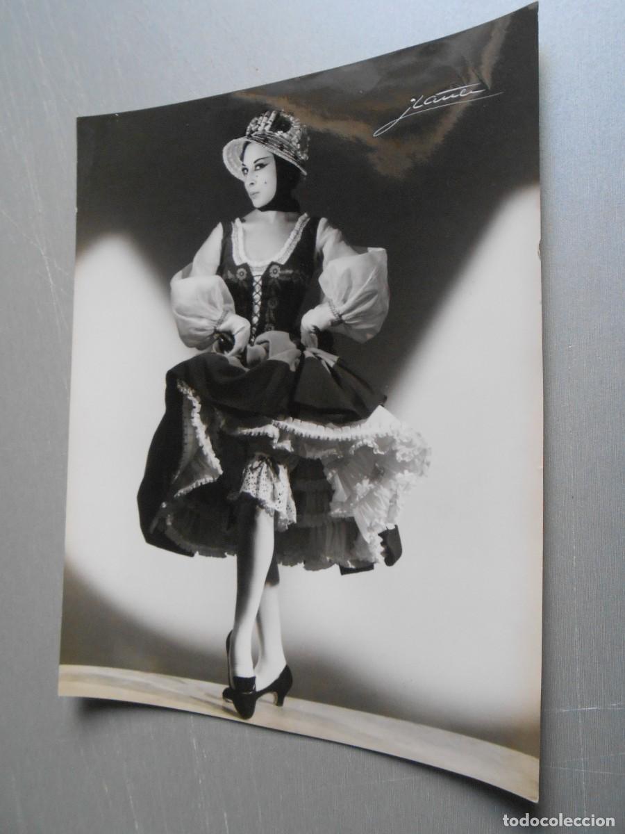 Fotos de Cantantes: FOTO de - LUCERO TENA - de 20 x 25,5 cms.