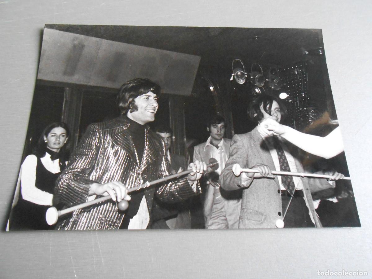 Fotos de Cantantes: FOTO de - GEORGIE DANN - de 18 x 12,5 cms.