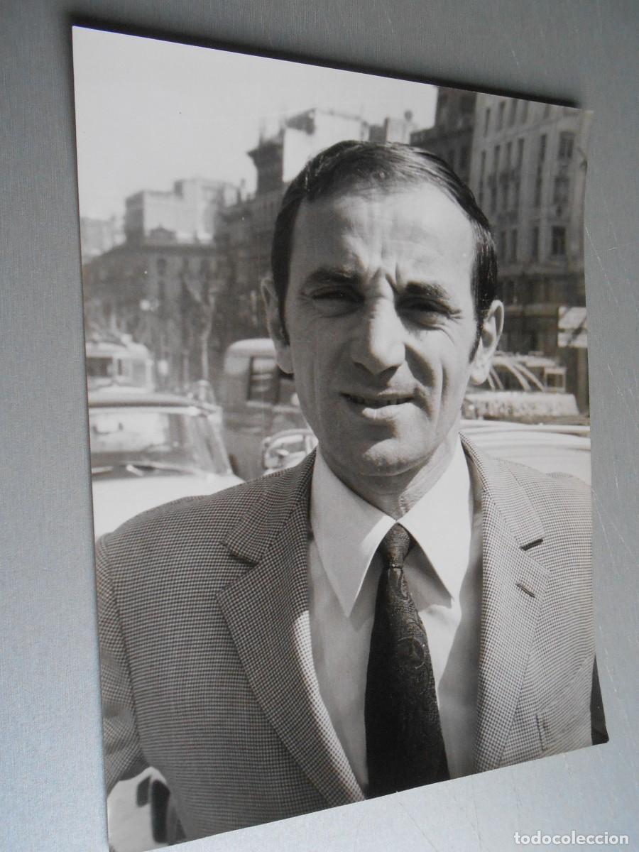 Foto di Cantanti: FOTO de - CHARLES AZNAVOUR - de 18 x 24 cms.