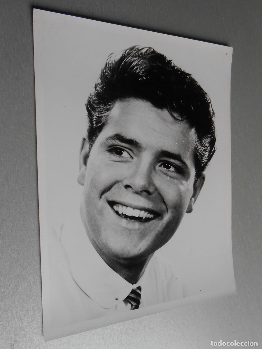 Fotos de Cantantes: FOTO de - CLIFF RICHARD - de 18 x 24 cms.