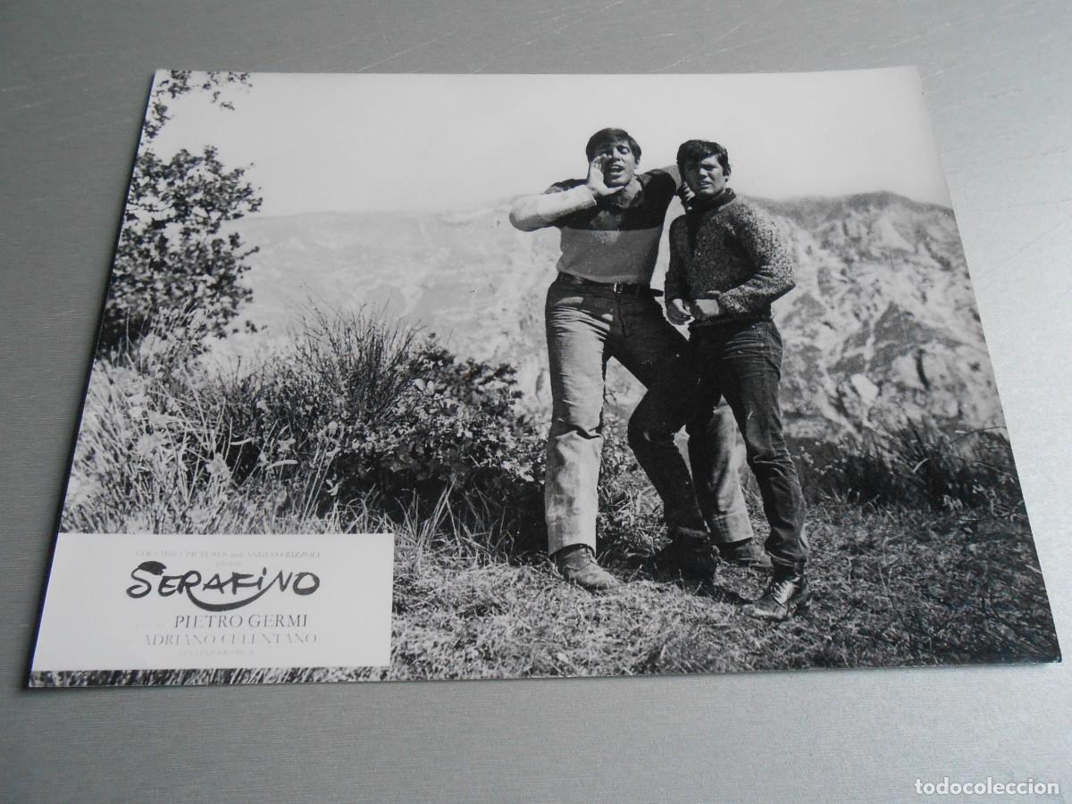 Fotos de Cantantes: FOTO de - ADRIANO CELENTANO - de 24 x 18 cms.