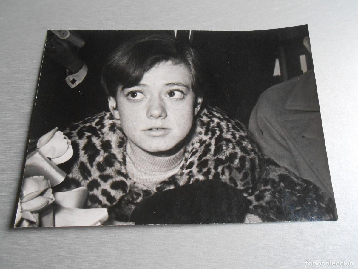 Fotos de Cantantes: FOTO de - RITA PAVONE - de 18 x 13 cms.