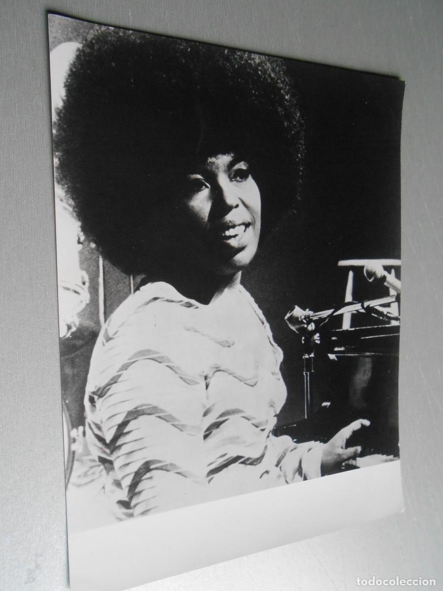 Fotos de Cantantes: FOTO de - ROBERTA FLACK - de 18 x 24 cms.