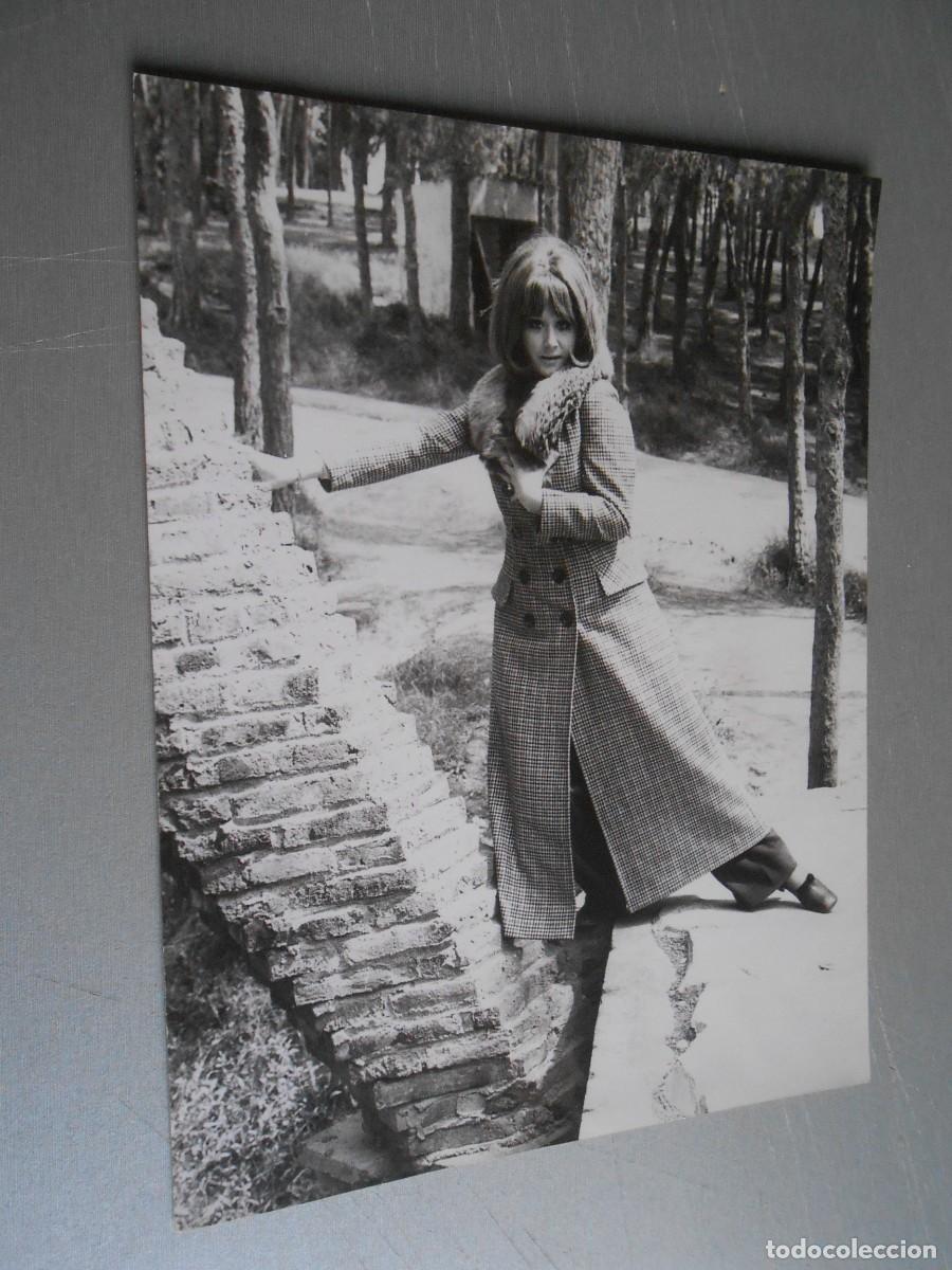 Fotos de Cantores: FOTO de - CRISTINA - de 18 x 24 cms.