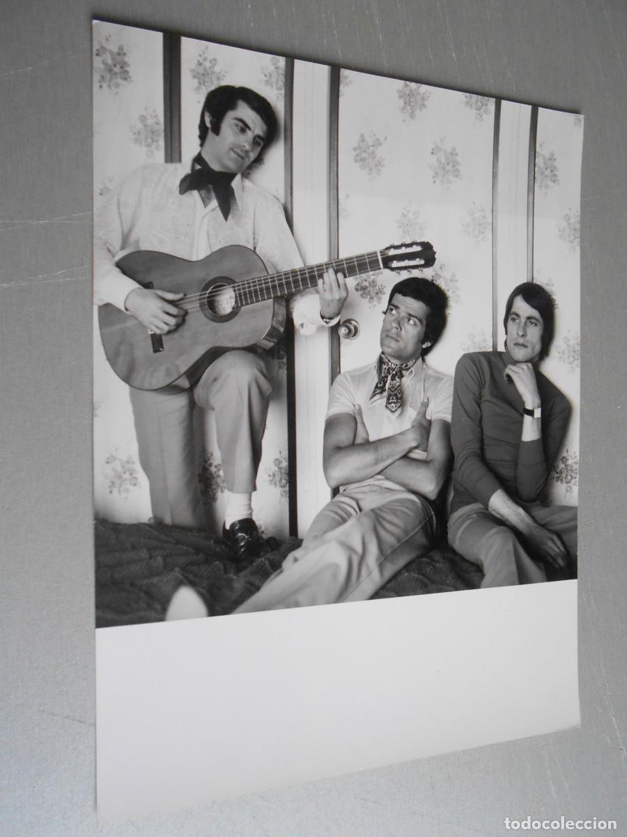 Photos de Chanteurs et Chanteuses: FOTO de - Los PAYOS - de 18 x 24 cms.